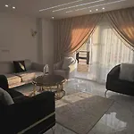 شقة الدقي