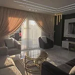 شقة الدقي